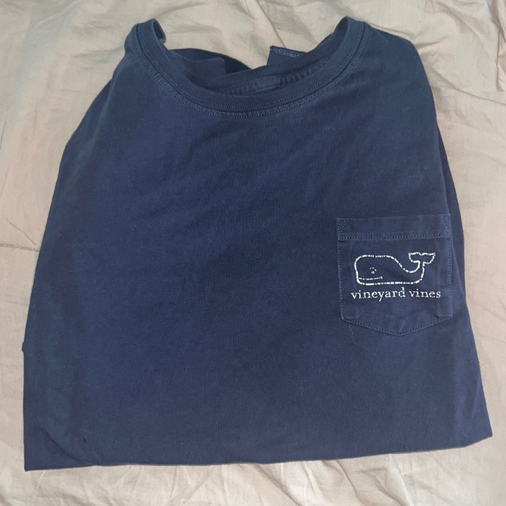 Vineyard Vines long sleeve T shirt